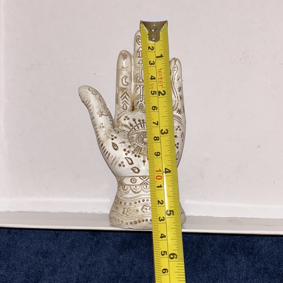 Palmestry Tarot Hand - Picture 5 of 6